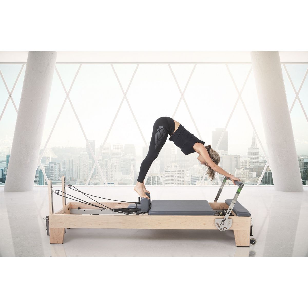 Elina Pilates Elite Reformer with Tower 5009113